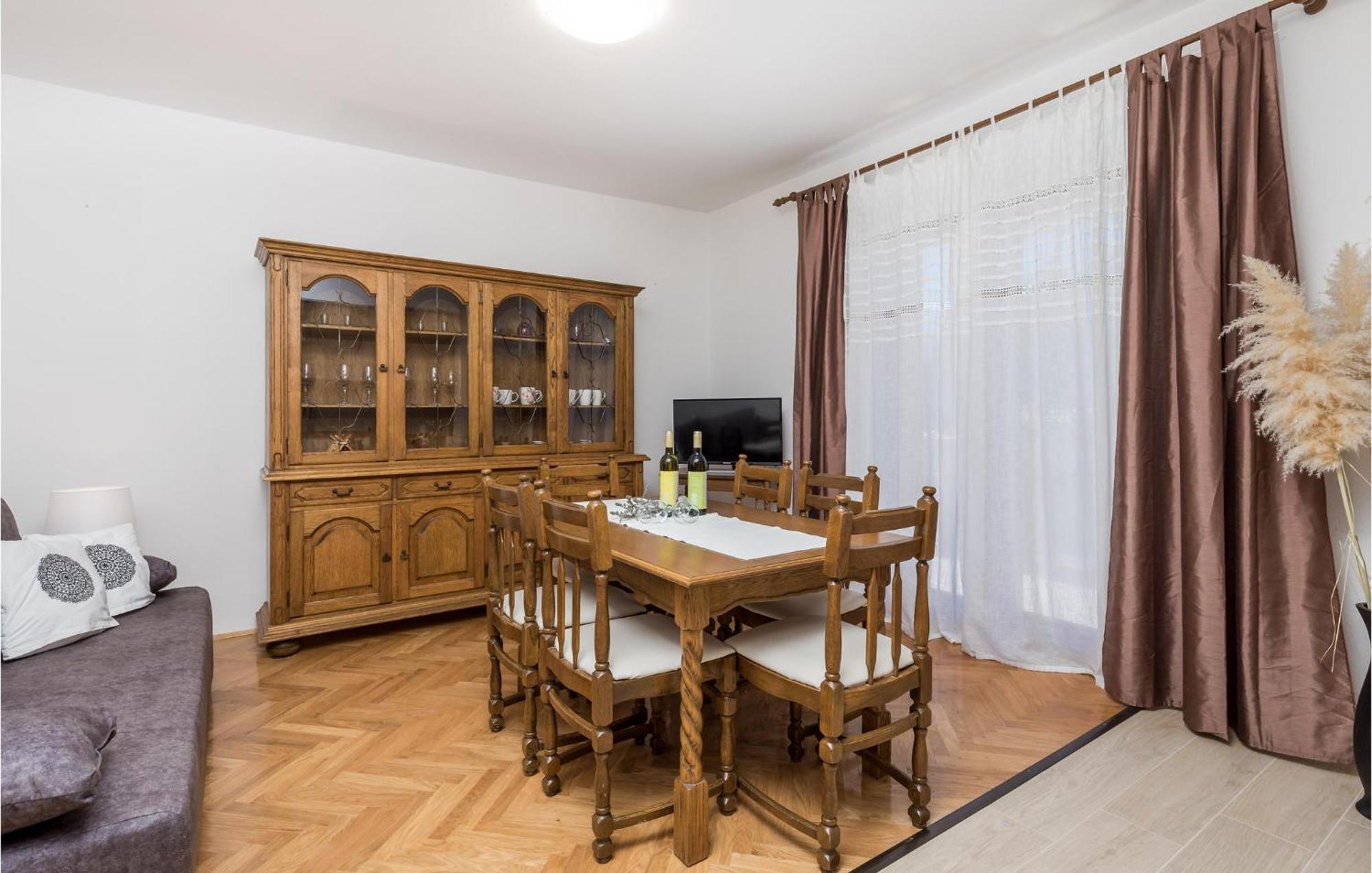 2 Bedroom Awesome Apartment In Pag 帕格 外观 照片